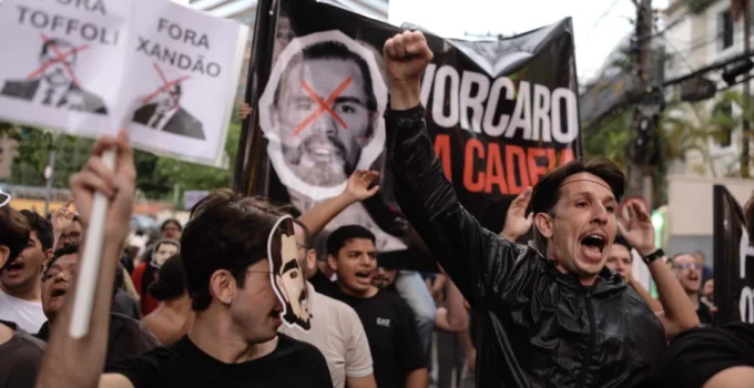 Mensagens revelam 'carinho' de Daniel Vorcaro com ministros do STF e PGR