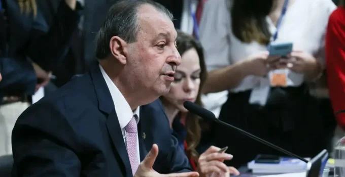 CCJ do Senado pode votar fim da escala 6x1; proposta prevê dois dias de descanso remunerado