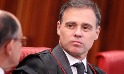 Mendonça veta trecho de campanha de Lula sem menção a Alckmin e atende pedido de Flávio Bolsonaro