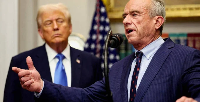 Associações médicas dos EUA publicam recomendações de vacinas ante ofensiva de Trump