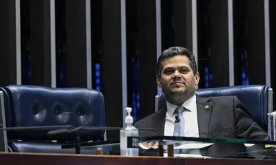 PF aponta plano de Mendonça para blindar aliados e manobrar no STF, diz jornal