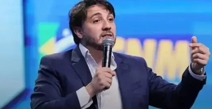 Renan Santos alerta para risco de colapso da Previdência e propõe reforma com idade mínima de 67 anos