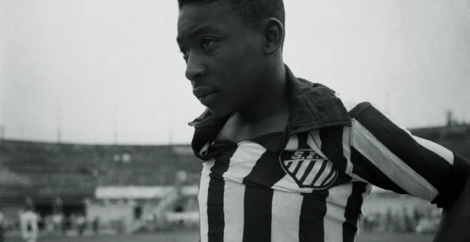 O primeiro gol de Pelé: há 70 anos, um menino que buscava cigarros iniciava sua lenda O primeiro gol de Pelé: há 70 anos, um menino que buscava cigarros iniciava sua lenda