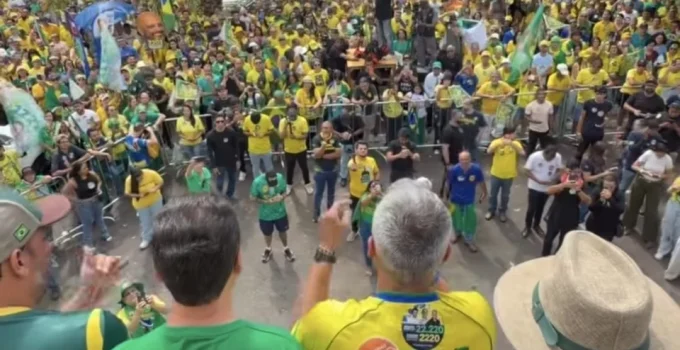 Direita mobiliza atos em ao menos 15 cidades pelo impeachment de Moraes no Dia da Independência