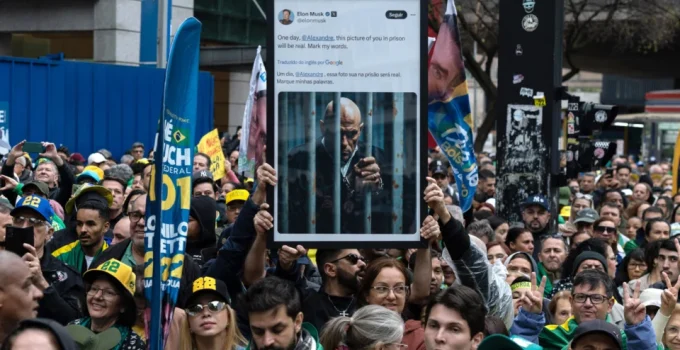 Imprensa Internacional Destaca Polarização do 7 de Setembro e Disputa no STF na Eleição Brasileira