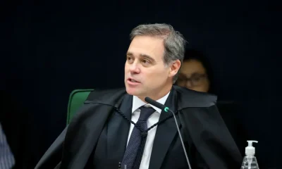Mendonça usa precedentes de Moraes em crítica a atuações da PF e de inteligência