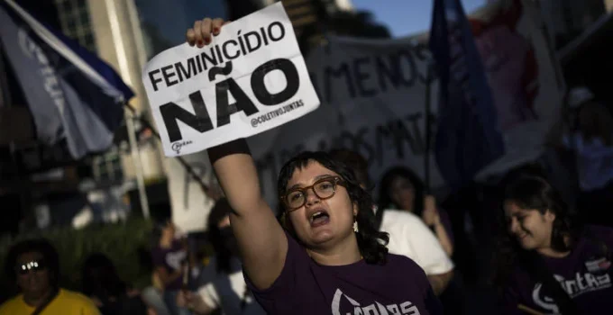Violência doméstica: 15 mulheres internadas por dia com politraumatismo no Brasil Violência doméstica: 15 mulheres internadas por dia com politraumatismo no Brasil
