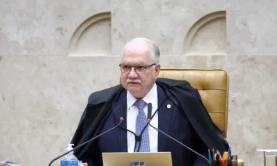 Fachin suspende decisões conflitantes sobre diretor da PF e restabelece poder da Presidência do STF