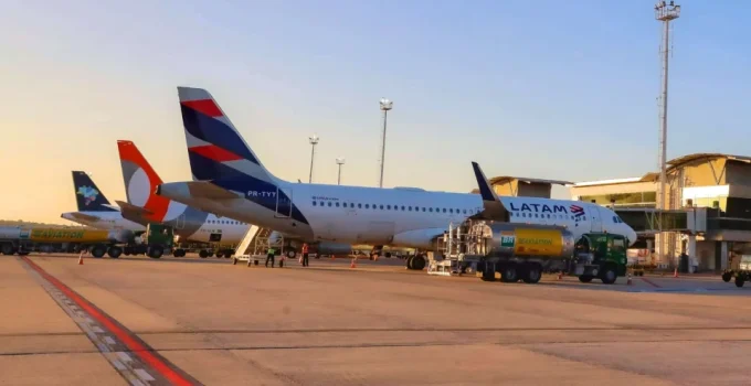 Reforma Tributária pode encarecer passagens aéreas em até 16%