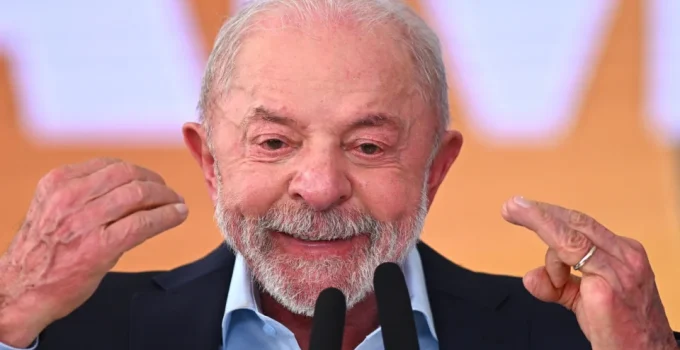 Lula defende fim do sigilo em investigações que envolvem ministros do STF Lula defende fim do sigilo em investigações que envolvem ministros do STF