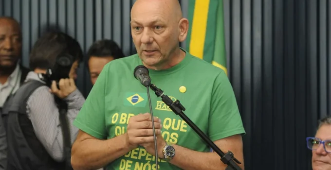 MPT processa Havan e Luciano Hang por assédio eleitoral e pede R$ 30 milhões