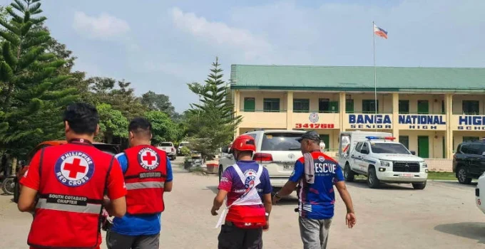 Ataque em escola nas Filipinas deixa três mortos, incluindo o atirador Ataque em escola nas Filipinas deixa três mortos, incluindo o atirador