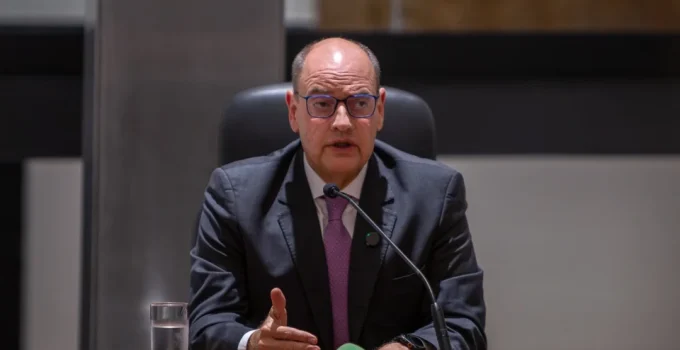 Rio de Janeiro "sai do vermelho" e projeta R$ 5 bilhões em caixa, diz governador interino