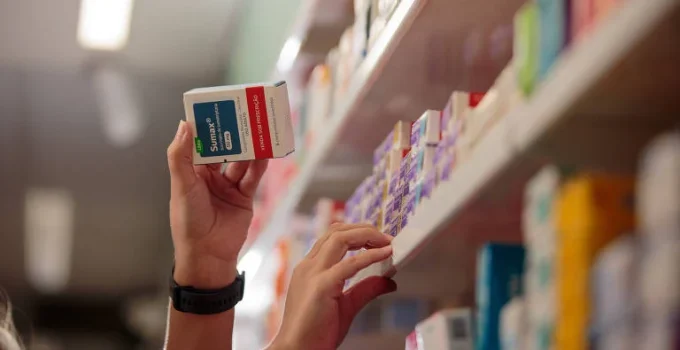 Cade declara compra da Medley pela EMS como 'complexa' e adia análise