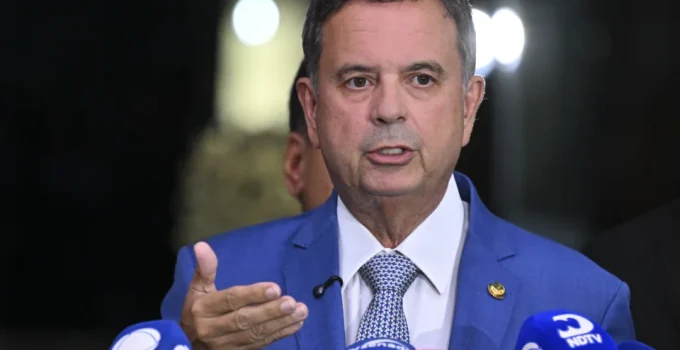 Rogério Marinho propõe que 49 senadores possam abrir impeachment de ministro do STF