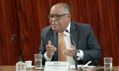 Mensagens indicam amizade entre ministro do STJ e ex-banqueiro investigado