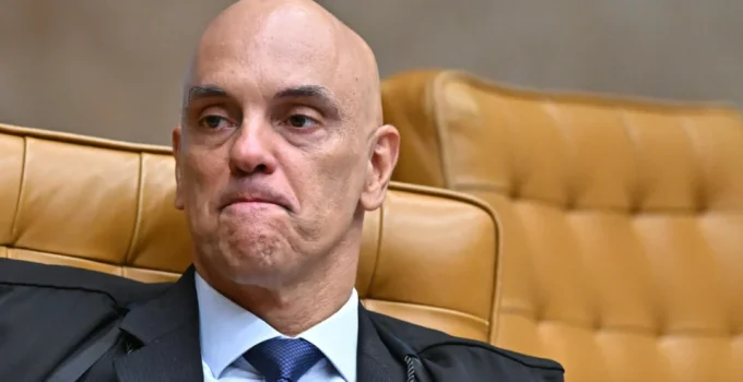 Vorcaro abriu mão de jatinho para manter voo de Moraes: “Não deixe de atender Barci”