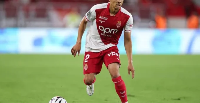 Vanderson é convocado para a Seleção Brasileira após corte de Wesley por lesão