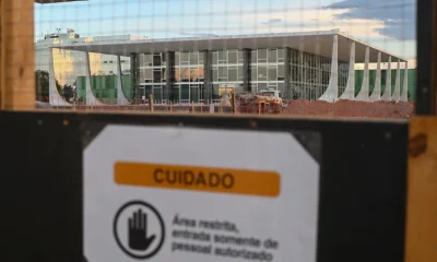 Campanha Eleitoral: Mais de 100 Candidatos ao Senado se Declaram a Favor do Impeachment de Ministros do STF