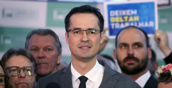 TSE forma maioria e mantém suspensão da campanha de Deltan Dallagnol