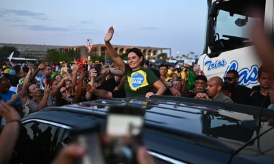 Michelle Bolsonaro reage à proibição de aparecer com o marido em propaganda eleitoral