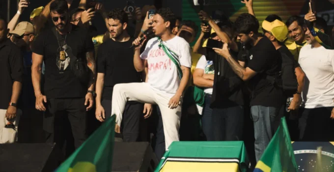 Direita fragmentada discute ir às ruas contra Moraes após reviravolta no STF