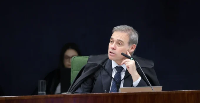 Pai de ex-banqueiro preso em operação da PF escreve ao STF e alega ser vítima de "injustiça"