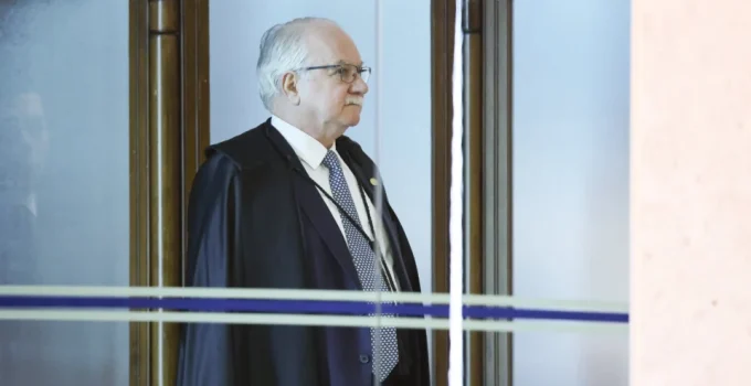 OAB cobra Fachin e pede triagem de material vazado em caso do Banco Master