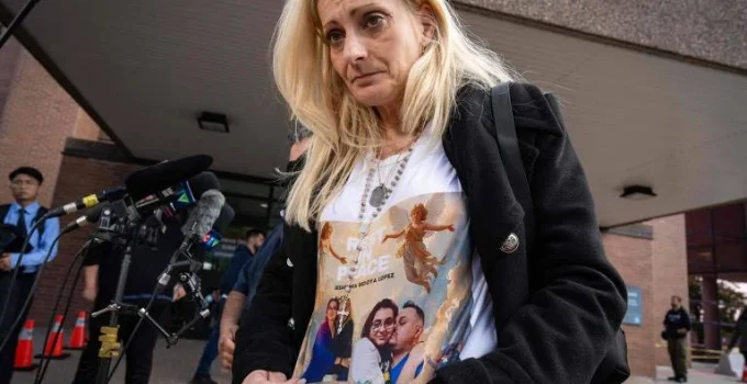 Luto e dor marcam audiência sobre canadense que vendia veneno para suicídio