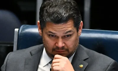 Davi Alcolumbre nega irregularidades após revelação de mensagens com banqueiro