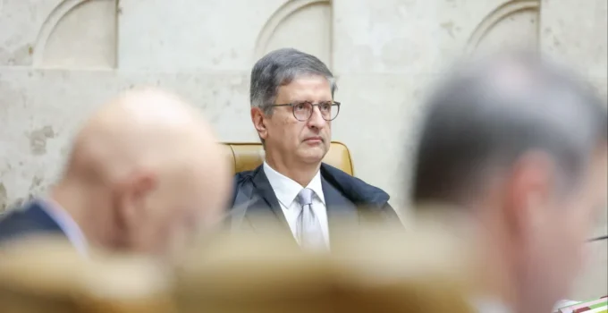 Decisão sobre Gonet no caso Master gera críticas de 'ultrajante e corporativista'