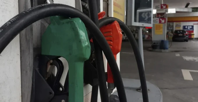 Governo Lula prorroga subsídio do diesel até dia seguinte ao segundo turno Governo Lula prorroga subsídio do diesel até dia seguinte ao segundo turno