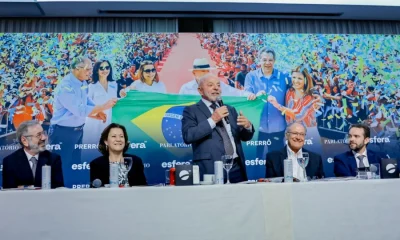 Lula defende estabilidade fiscal e critica adversários em jantar com mais de 500 empresários