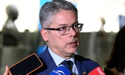 Senador pede a Zanin reavaliação de CPI contra ministros do STF