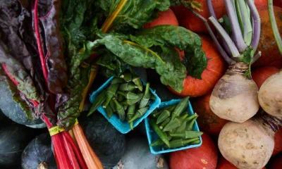 Dez Frutas e Hortaliças Subestimadas que Nutricionistas Recomendam para uma Dieta Mais Saudável
