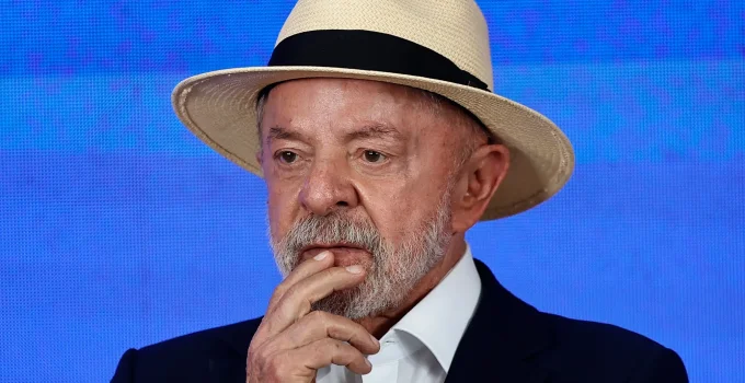 Lula aposta em fake news sobre fé para reconquistar católicos e se afasta de evangélicos