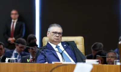 Decisão de Dino sobre ataques religiosos mira eleições de 2026, avaliam juristas