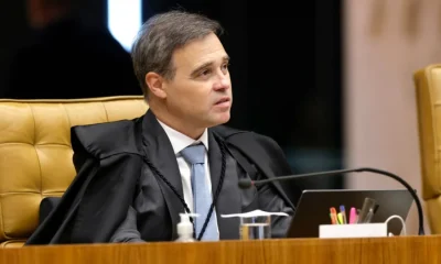 Mendonça notifica X sobre posts que ligam Flávio Bolsonaro a fake news sobre Nossa Senhora Aparecida