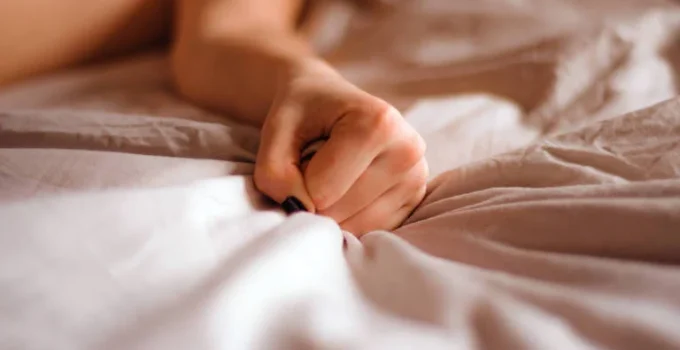 Edging: a técnica para prolongar o prazer sexual ao adiar o orgasmo