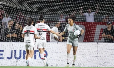Goleira do São Paulo se manifesta politicamente após título do Brasileirão Feminino