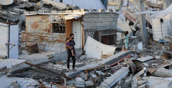 Deslocado de Gaza, Omar al-Hassayna sonha com o retorno após tragédia familiar