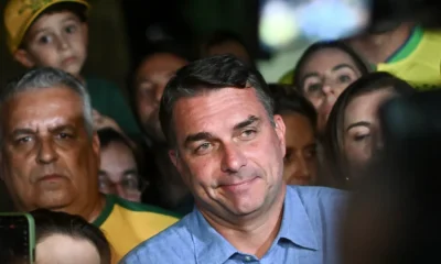 Mercado financeiro reage com otimismo à projeção de vitória de Flávio Bolsonaro no segundo turno