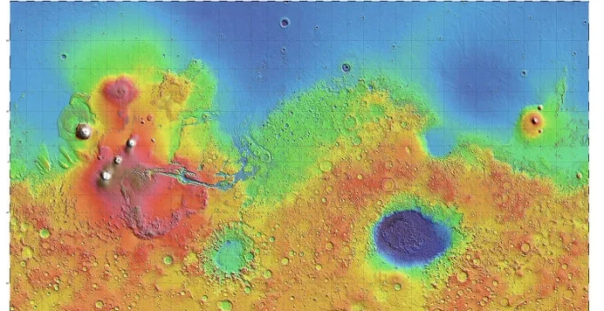 Rover da NASA captura primeiras luzes do amanhecer em Marte com paisagem inédita