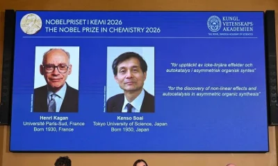 Nobel de Química 2026 premia estudos sobre a produção de medicamentos com base na homoquiralidade
