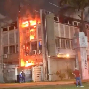 Incêndio atinge prédio na UFPE pela terceira vez em oito dias; PF investigará