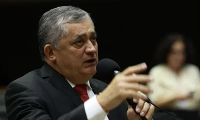 Governo Lula mira cargos do Centrão que apoiaram Bolsonaro