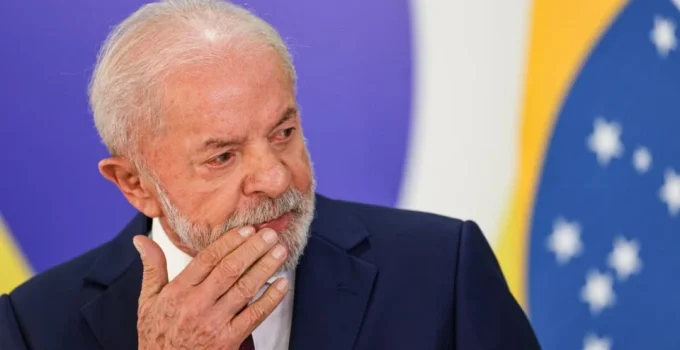 Autoridades investigam suposto repasse milionário em dinheiro vivo para documentário de Lula Autoridades investigam suposto repasse milionário em dinheiro vivo para documentário de Lula