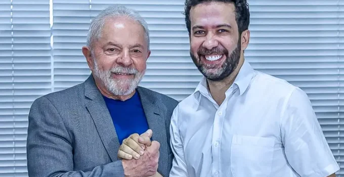 Campanha de Lula usa fake news sobre cortes sociais para reverter placar contra Flávio Bolsonaro