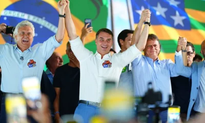 Flávio Bolsonaro amplia alianças e lidera pesquisas no 2º turno