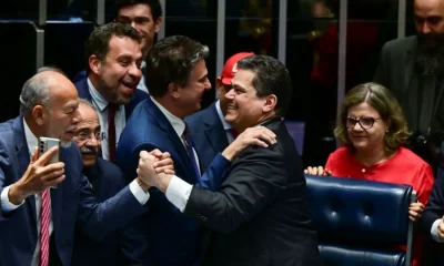 Alcolumbre comemora aprovação do fim da escala 6x1: 'Eu não falei que ia dar certo?'